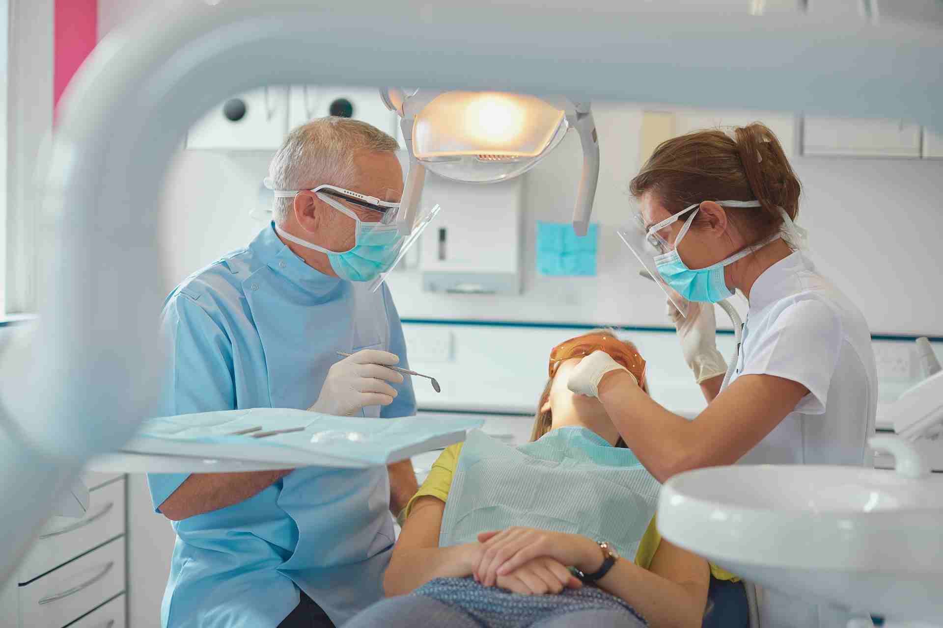 Dentist in Sabana Hoyos, PR
